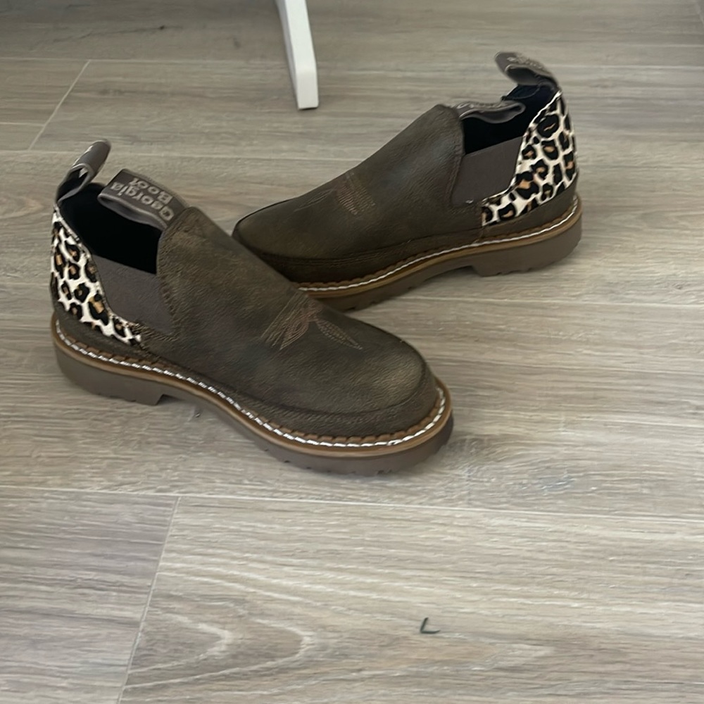 Brand-new women's Georgia Boots 6.5